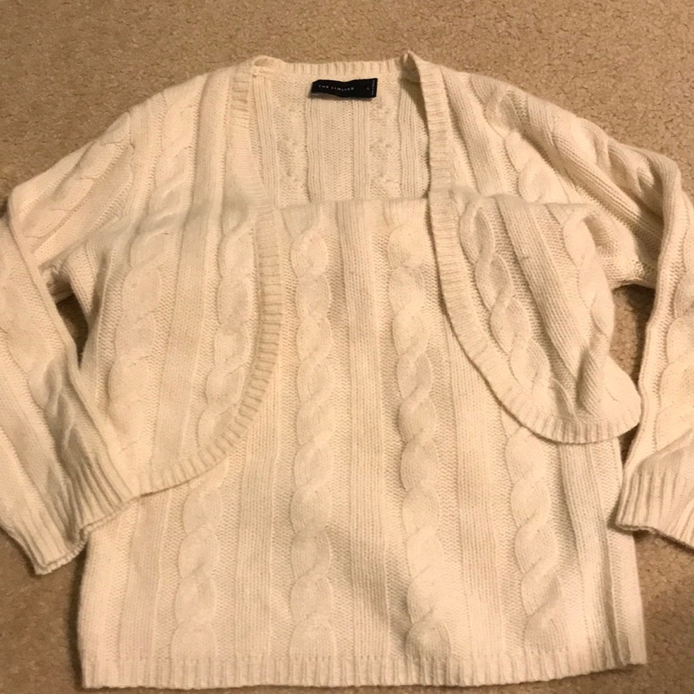 Sleeveless sweater with shrug